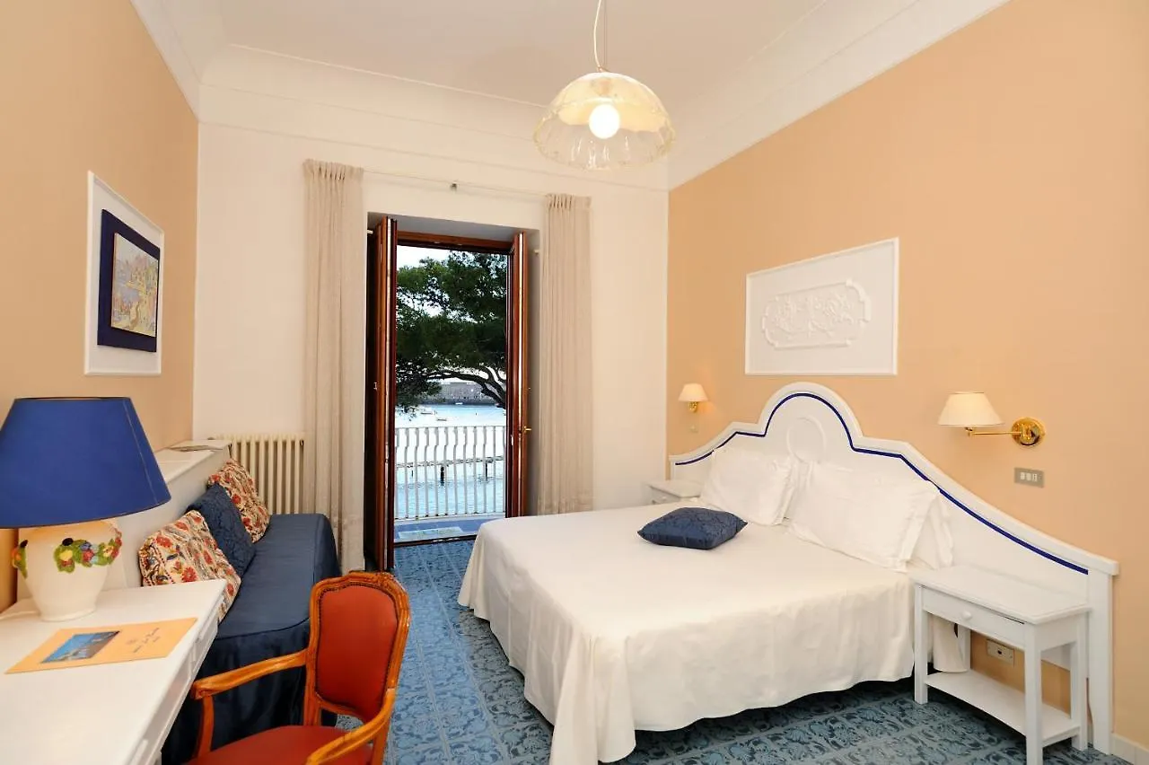 Hotel La Bussola Amalfi