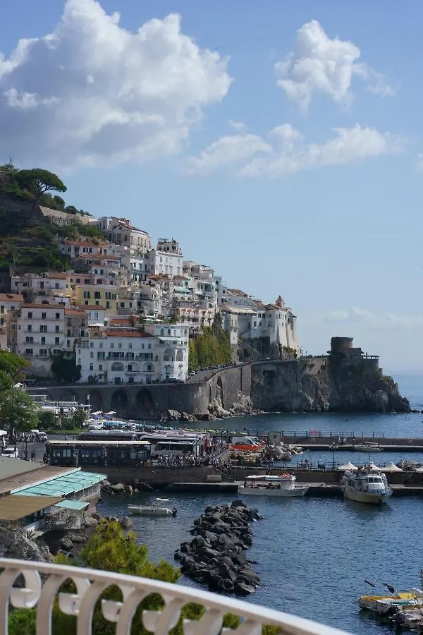 Hotel La Bussola Amalfi