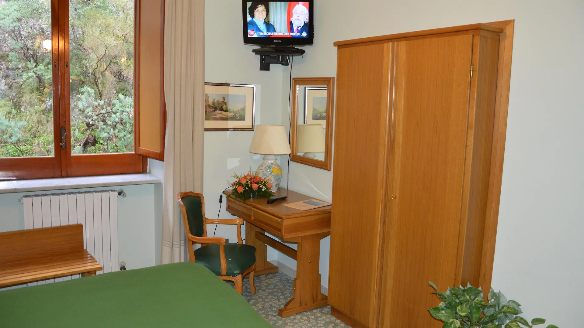 ****  Hotel La Bussola Amalfi Italia