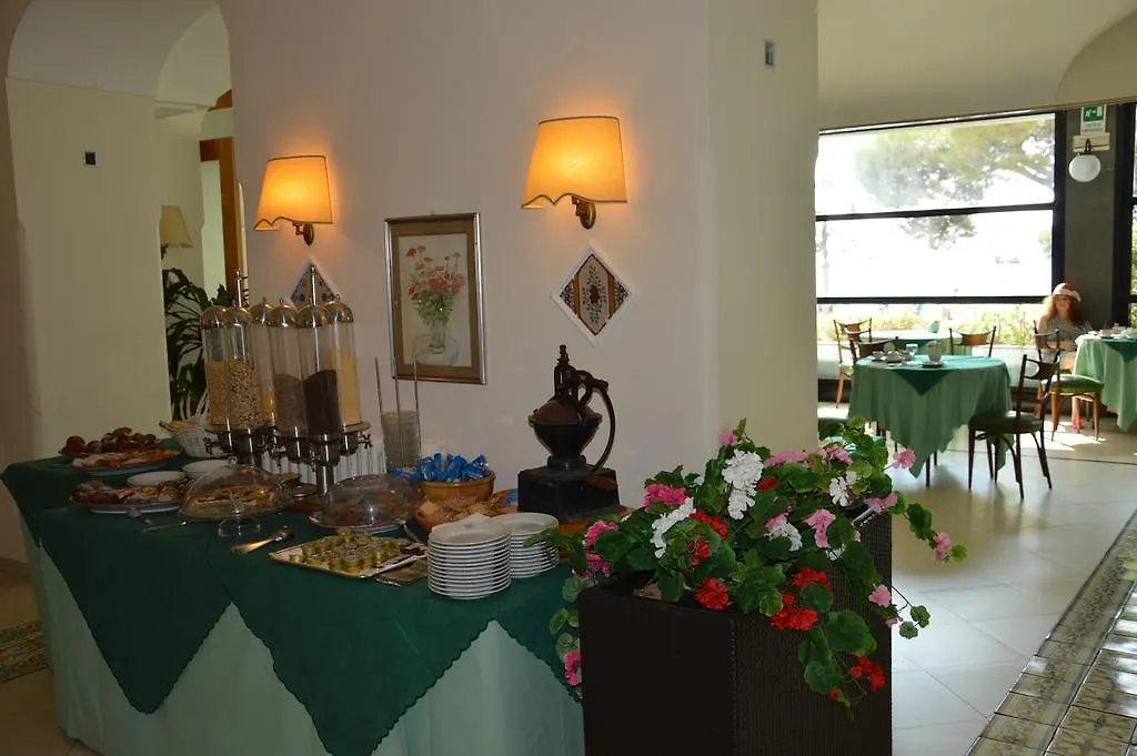 Hotel La Bussola Amalfi